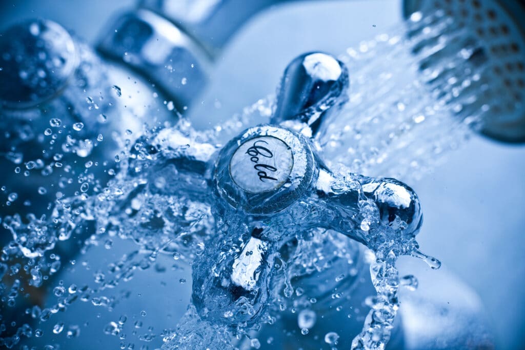 Cold knob for cold shower or cold plunge